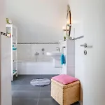 Apartman Helle Nichtraucherwohnung 69qm Zwischen Koeln Und Duesseldorf *