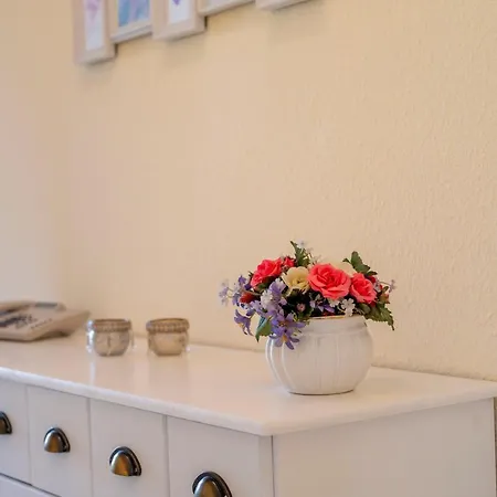 Helle Nichtraucherwohnung 69qm Zwischen Koeln Und Duesseldorf