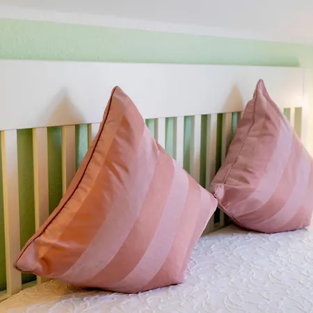 Helle Nichtraucherwohnung 69qm Zwischen Koeln Und Duesseldorf Apartment Dormagen