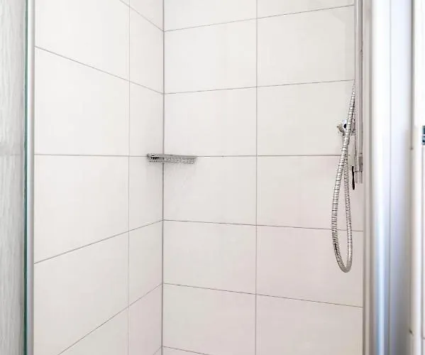 Apartament Helle Nichtraucherwohnung 69qm Zwischen Koeln Und Duesseldorf *