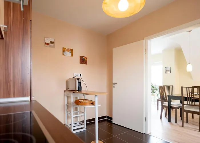 Helle Nichtraucherwohnung 69qm Zwischen Koeln Und Duesseldorf Apartment