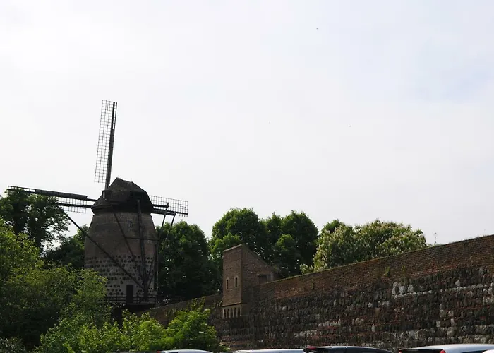 Helle Nichtraucherwohnung 69qm Zwischen Koeln Und Duesseldorf Apartment