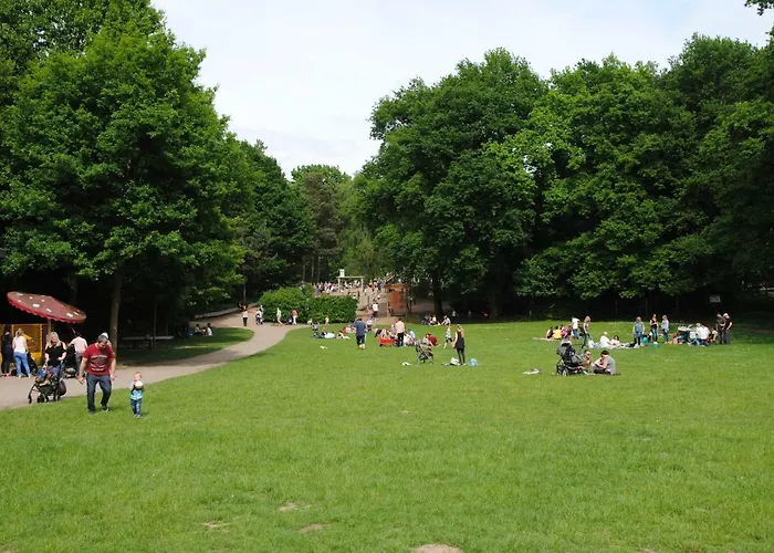 Helle Nichtraucherwohnung 69qm Zwischen Koeln Und Duesseldorf Apartment